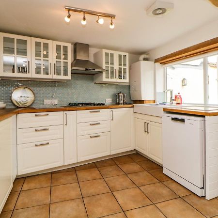 The Yellow House, 13 King Street Dawlish Extérieur photo